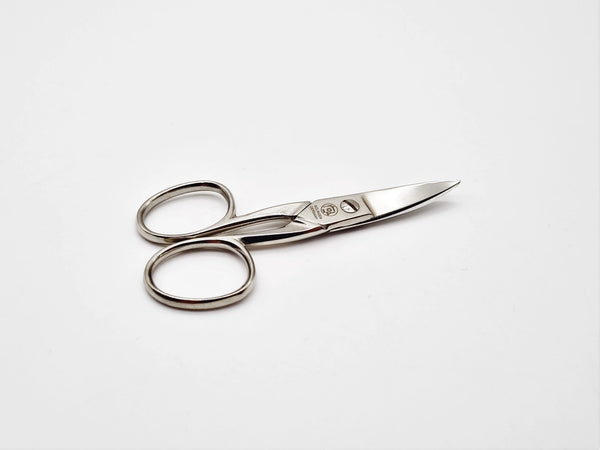 Nail scissors heavy duty nickel plated , size 3.5"