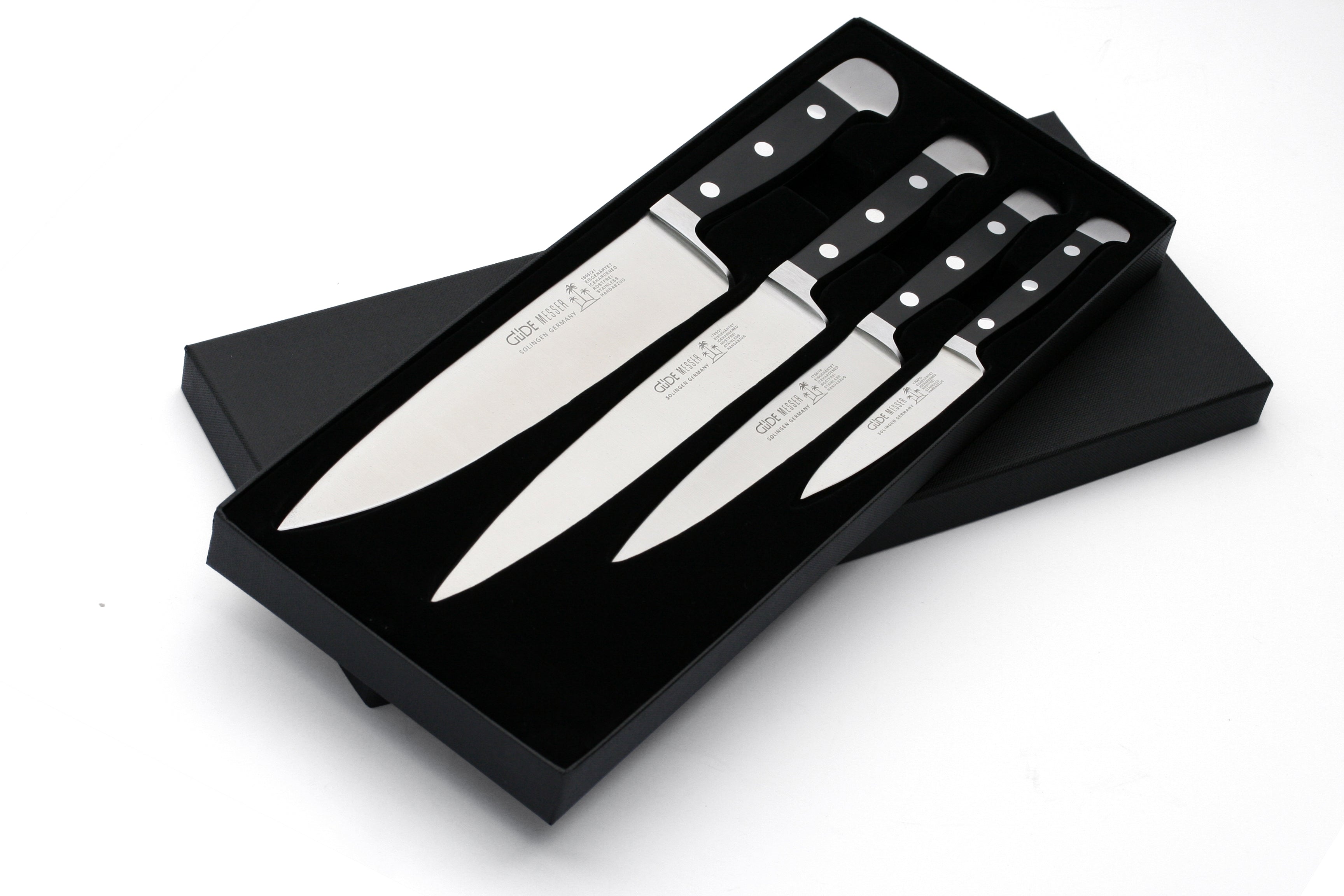 Set of knives 4pcs. in gift box