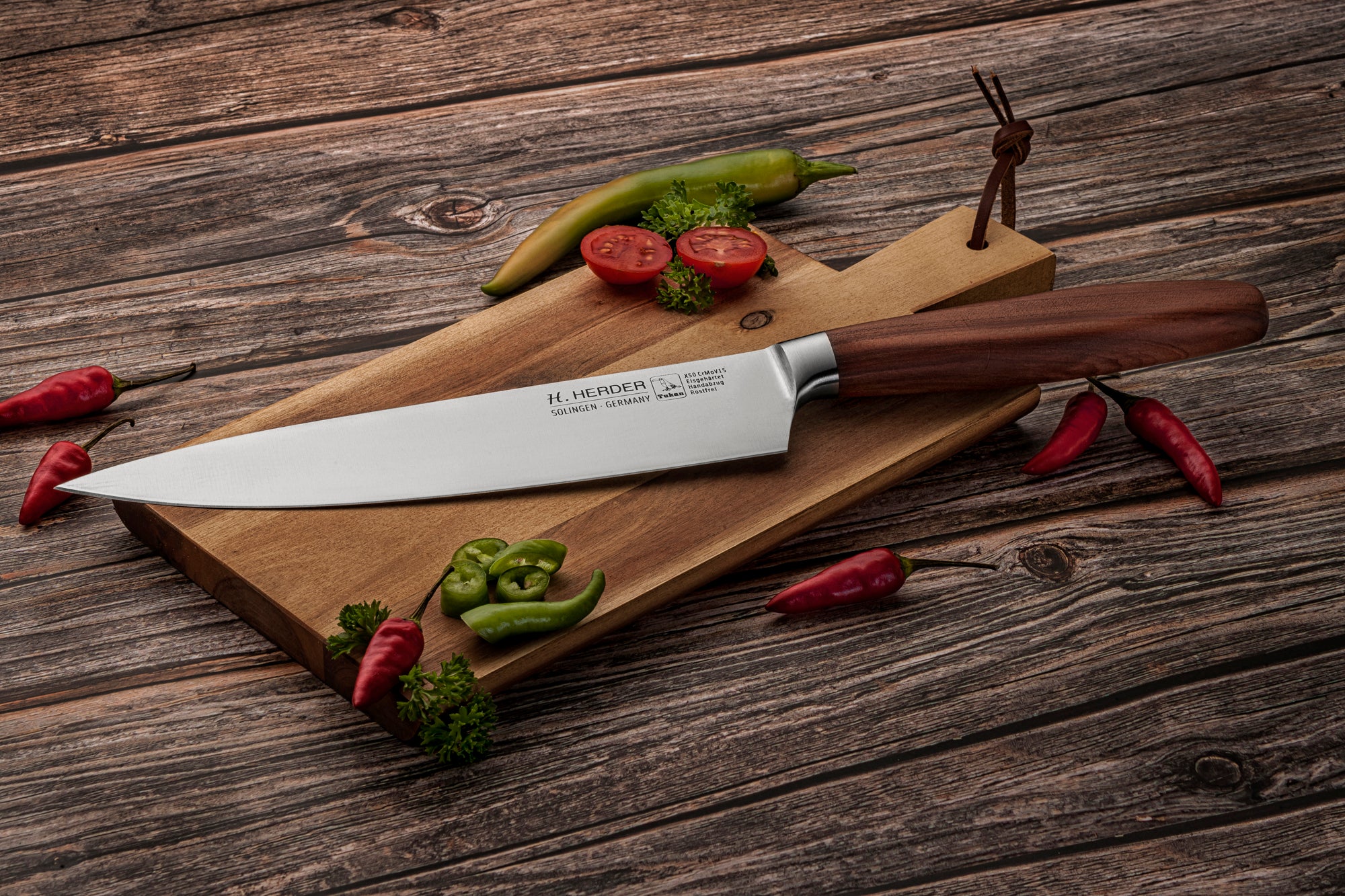 Cuchillo de cocinero Eterno, madera de ciruelo, longitud de la hoja 21cm, forjado